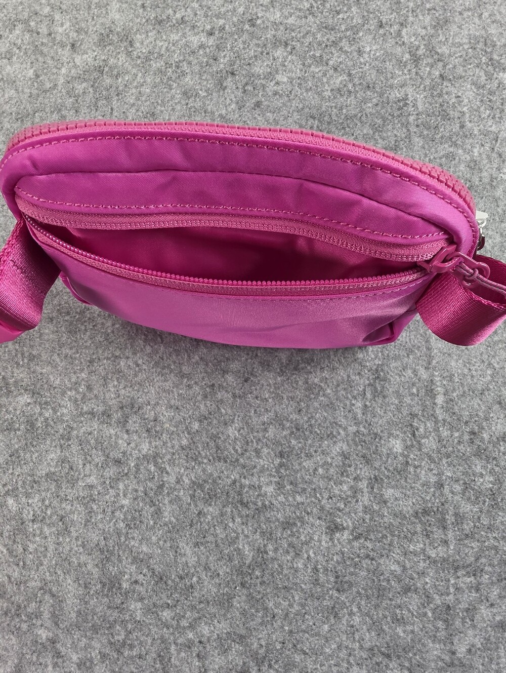 NWT Lululemon Pink Everyday Belt Bag Fanny Pack Adjustable Strap - Picture 4 of 6